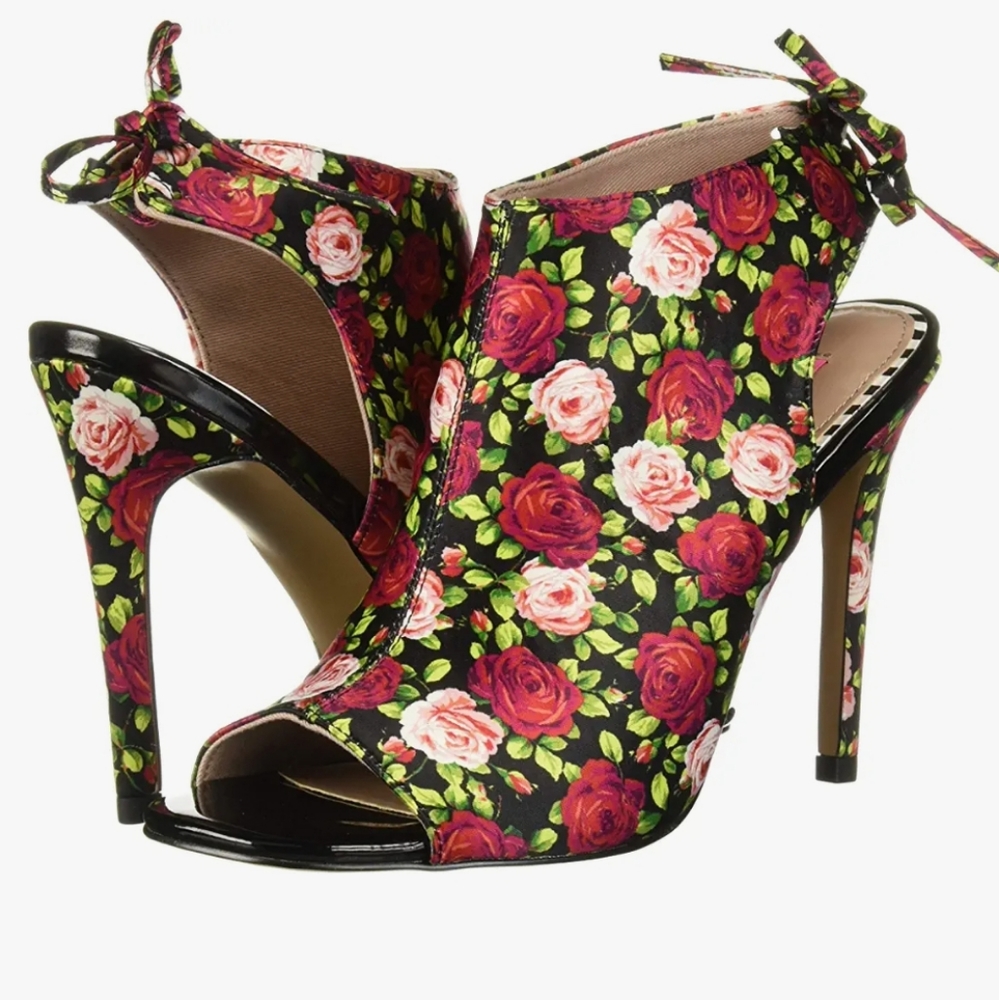 Betsey Johnson Rexie Heels in Rose Floral Peep toe Mules Booties Sz 10